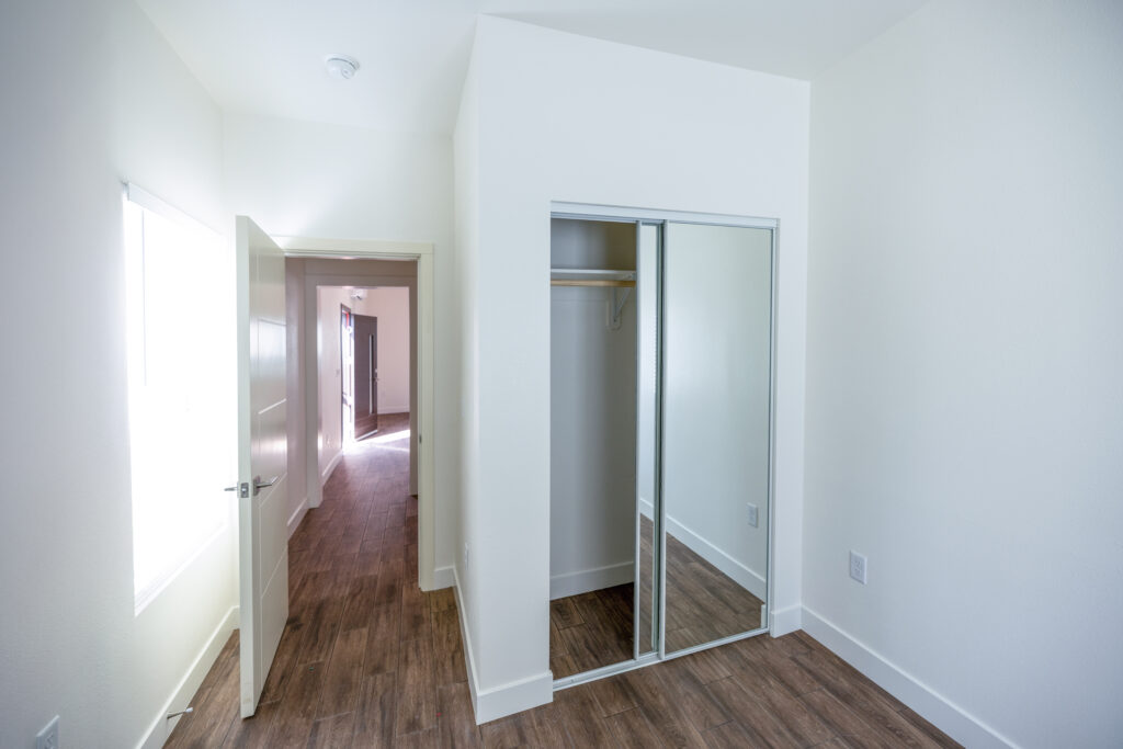 Student Housing Apartments Near USC Los Angeles | MPM Pacific Rental